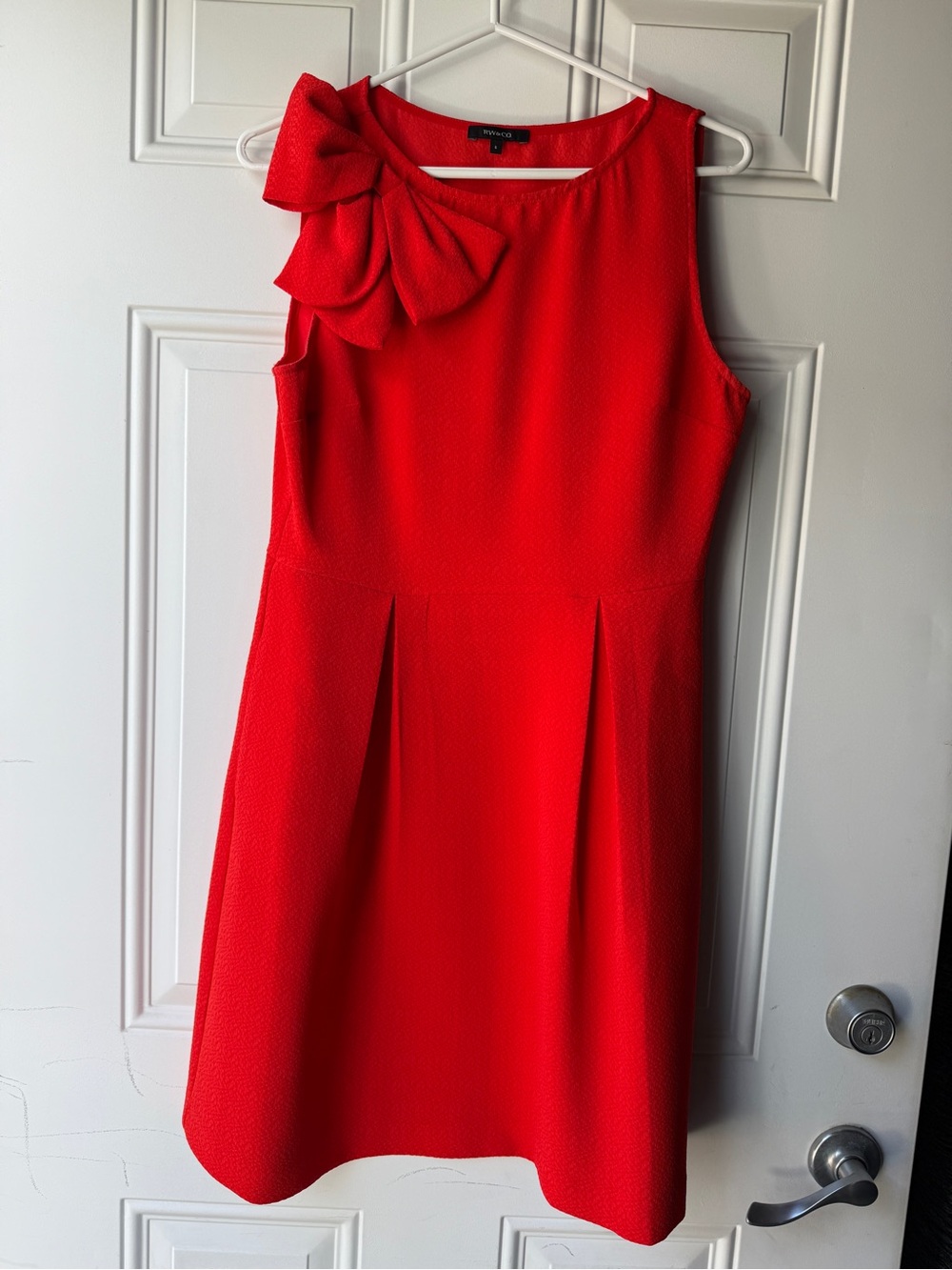 Banana Republic Red Bow-Shoulder Sleeveless Mini Dress